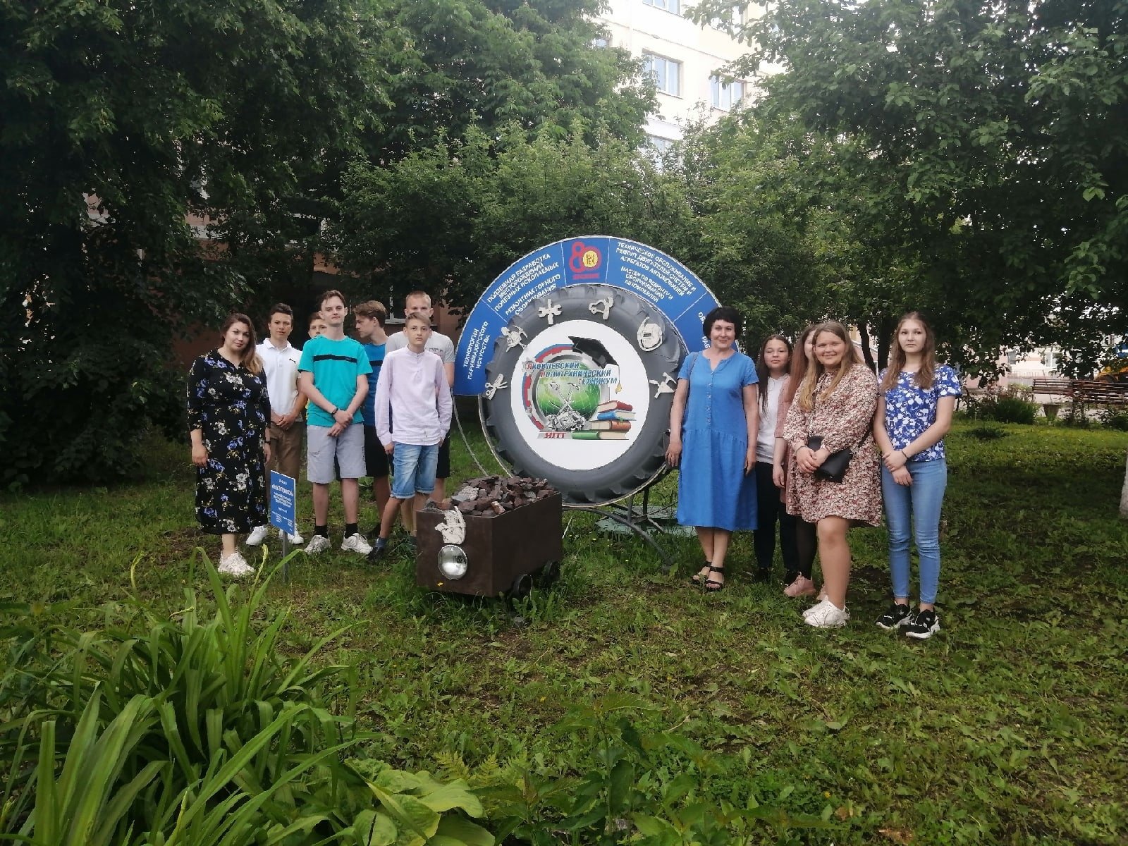 Встреча-экскурсия в рамках проведения профориентационных мероприятий для школьников Дмитриевского аграрного колледжа
